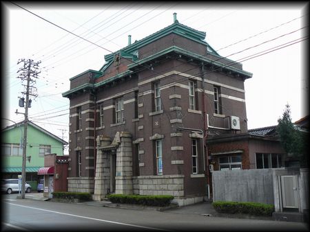 �q�c�g�{��