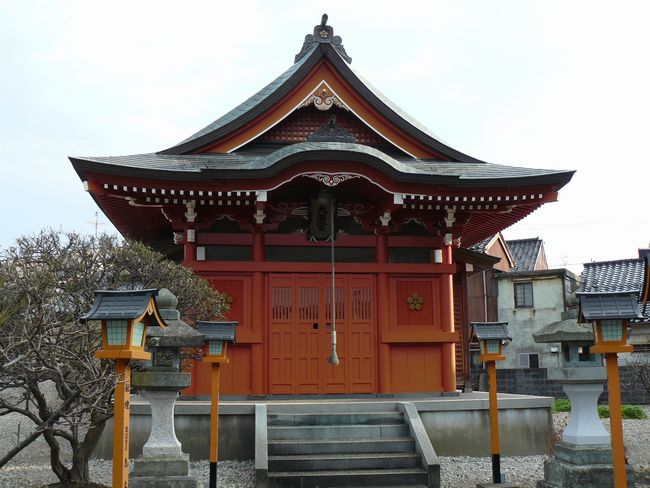 �V���V���{