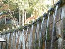 大岩山日石寺境内に造られた十二支滝