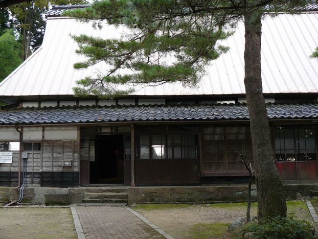 �R�{�ƏZ��