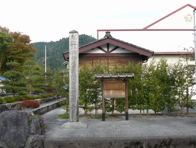 �M���h�{�w