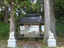 日吉社拝殿正面と石造狛犬