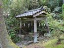 二上射水神社御神像庫の裏に設けられている霊水所
