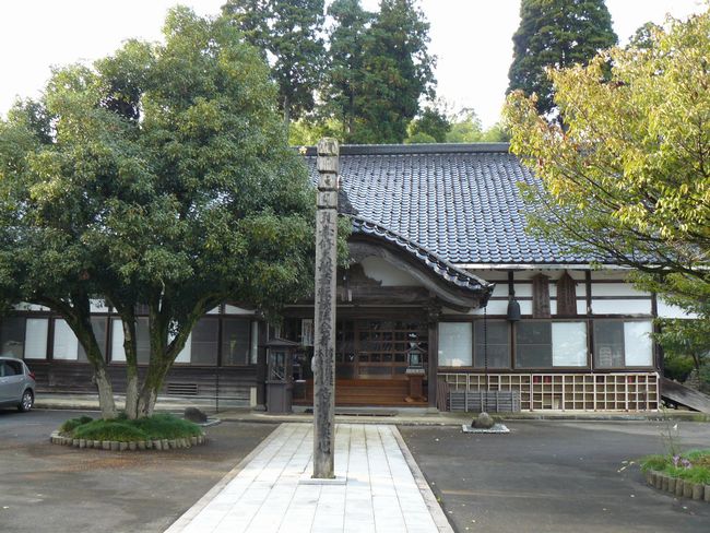 富山前田家から庇護された各願寺の本堂