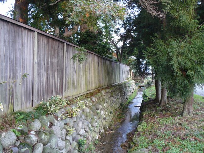 ���c�ƏZ��